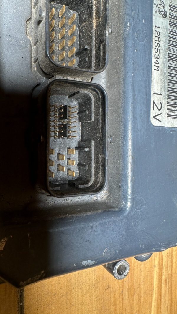 12MS534M Mack E7 Control Module 2004-2007 OEM - Image 7