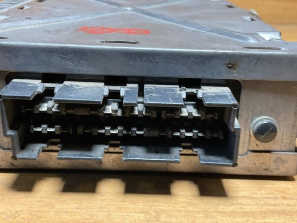 1976-1977 Cadillac Engine Computer Module ECM ECU OEM 1612305 - Image 3