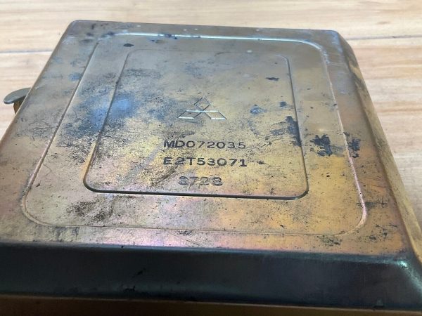 1981-1983 Reliant New Yoker Engine Computer Module MD072035 - Image 3