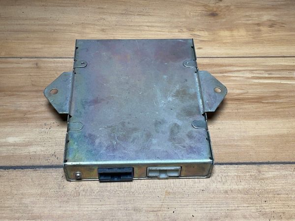 1983-1984 Nissan Pulsar Engine Control Unit 2371033M10 Module - Image 5