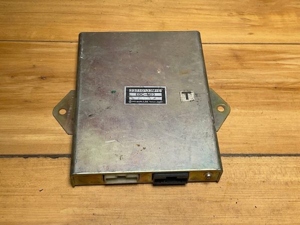 1983-1984 Nissan Pulsar Engine Control Unit 2371033M10 Module