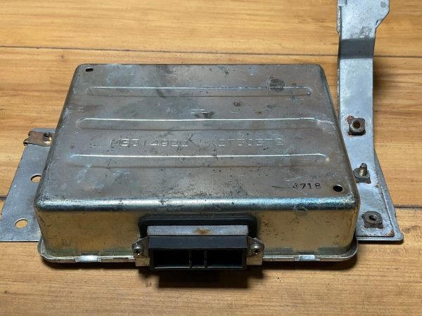 1987 Mitsubishi Starion ABS Control Module MB314922