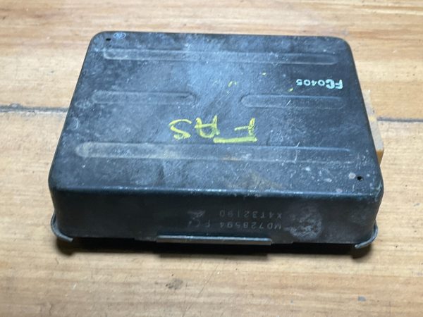 1989-1992 Mitsubishi Mirage Transmission Computer Module TCU TCM MD728594 - Image 3