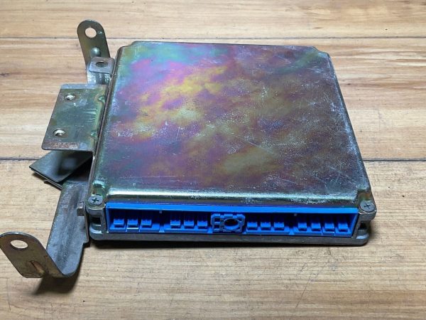 1989 Nissan Maxima Engine Control Unit ECU A18A13E71 Module - Image 5