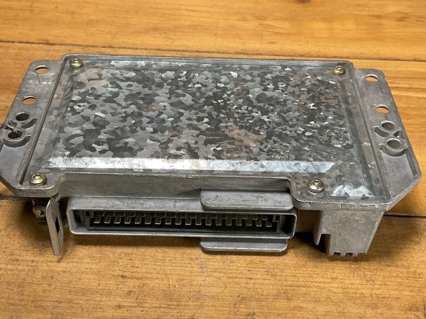 1991-93 VOLVO 940 Chassis Control Module Unit S101560102B  3531658 - Image 6