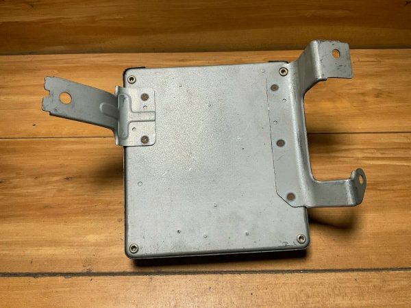 1997 Mitsubishi Diamante RMD760927 Transmission Control Module TCM, OEM - Image 4