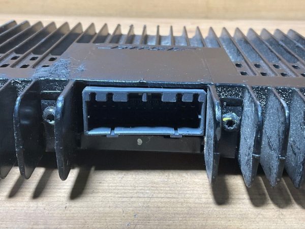 1998-1999 Infiniti QX4 Radio Audio Amplifier 28061-1W305 - Image 3