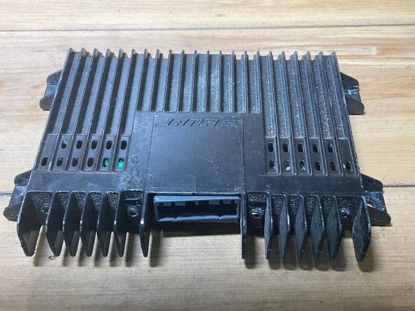 1998-1999 Infiniti QX4 Radio Audio Amplifier 28061-1W305