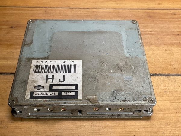 1999 Nissan Altima Engine Computer  Module ECM ECU JA18N26 Z98
