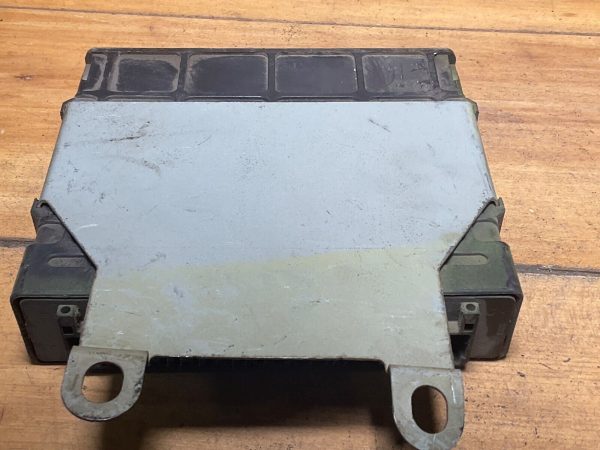 2001 Mitsubishi Mirage  Engine Computer Module ECM ECU MR420757 - Image 6