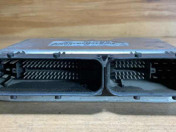 2001 Volkswagen Jetta 1.8T Wolfsburg Engine Control Unit 06A906032GH - Image 4