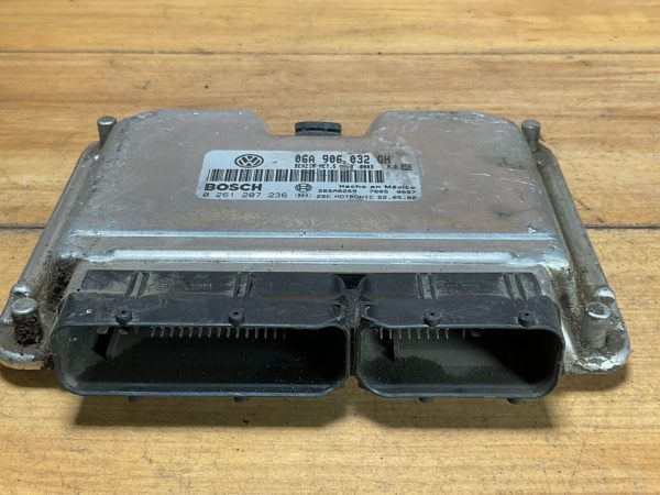 2001 Volkswagen Jetta 1.8T Wolfsburg Engine Control Unit 06A906032GH