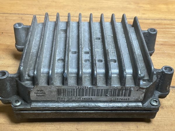 2002 Chevrolet Trailblazer Engine Computer Module ECM ECU OEM 12223160 - Image 5