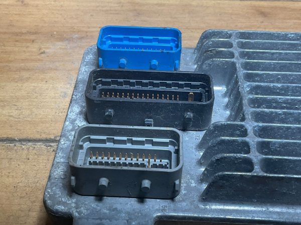 2005 Pontiac G6 Engine Computer Module ECM ECU OEM 12597839 - Image 3