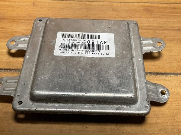 2007-2008 MitsubishiI Raider Multifunction Control Module  04692094AE - Image 3
