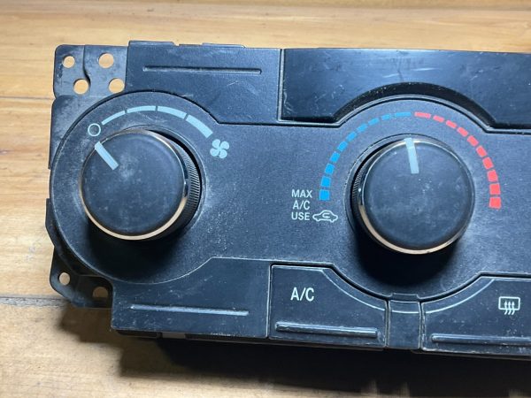 2008-2010 Chrysler 300 Climate Control Temperature Module 55111871ae - Image 3