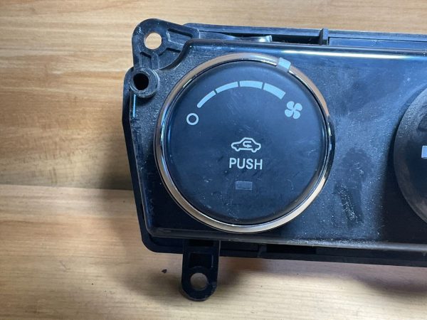 2010-2014 Dodge Avenger Temperature Climate Control Unit 1TT28DX8AC - Image 7