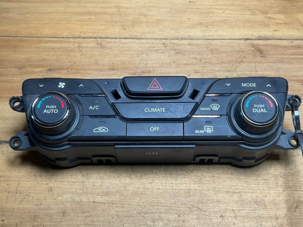 2011-2013 Kia Optima Climate Control Unit OEM 97250-2TXXX