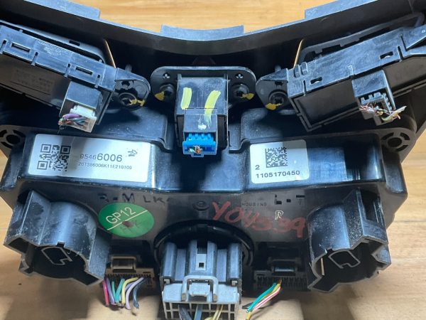 2012-2012 Chevrolet Sonic Climate Control Temperature Module OEM 95466006 - Image 7