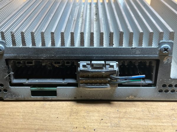 2012-2014 Hyundai Veloster Radio Amplifier  OEM 963702V201 - Image 6