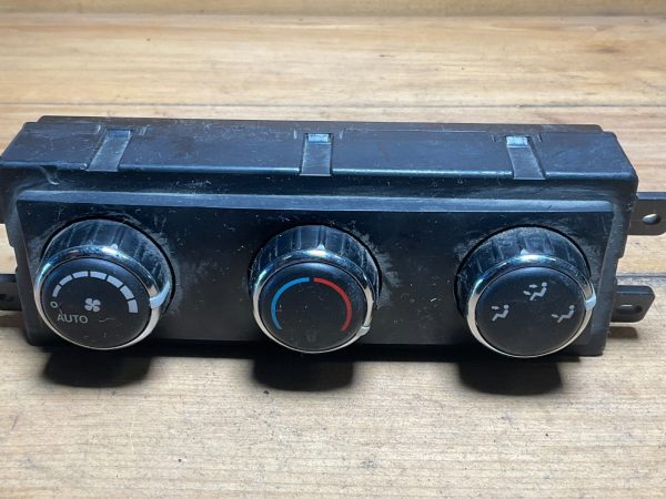 2012-2016 Chrysler Town & Country Climate Control Module 55111313ab