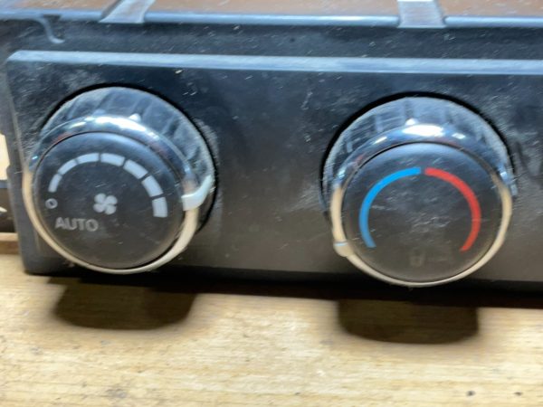 2012 Dodge Caravan Mopar Rear Climate Controls Unit 55111968aa - Image 5