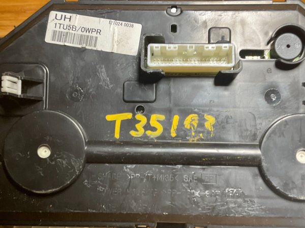 2012 Mercedes Benz C250 Speedometer Gauge Cluster 83k Miles 1210240028 - Image 5