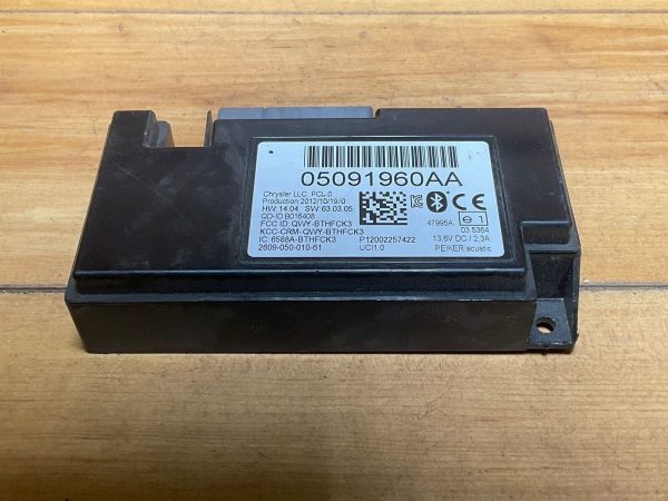 2013 13 JEEP GRAND CHEROKEE Communication Control Module Unit 05091960AA