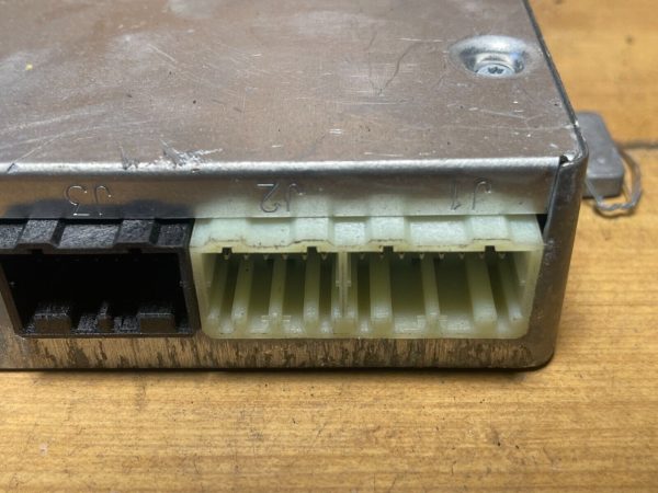 2014 Chevrolet  Impala Communication Onstar Computer Module OEM 13505319 - Image 3