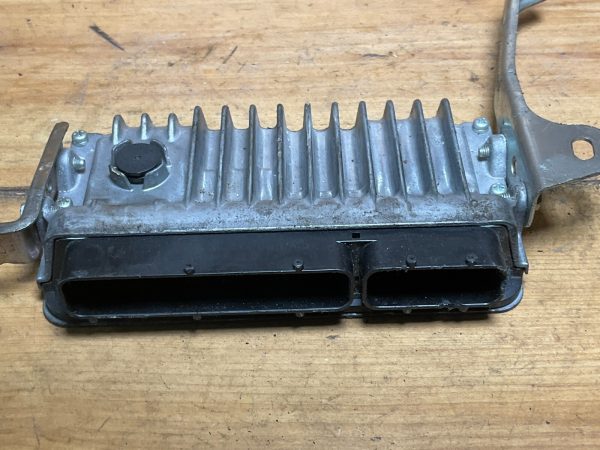 2015 Toyota Camry Engine Computer Module ECM ECU 89661-33n80
