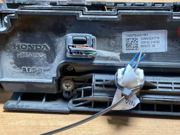 2016-2018 Honda Civic Climate Control Unit OEM  79600tbaa611m1 - Image 3