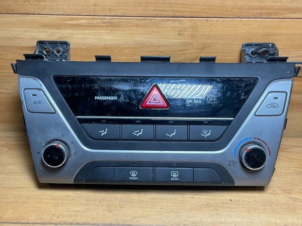 2017-2018 Hyundai Elantra Climate Control Temperature Unit  97250F20624X