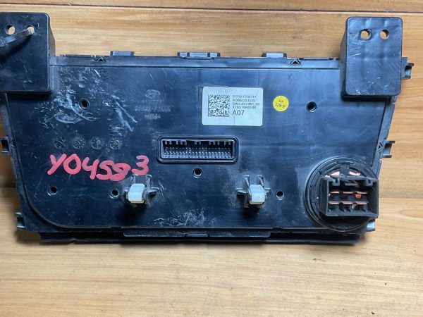 2017-2018 Hyundai Elantra Climate Control Temperature Unit  97250F20624X - Image 8