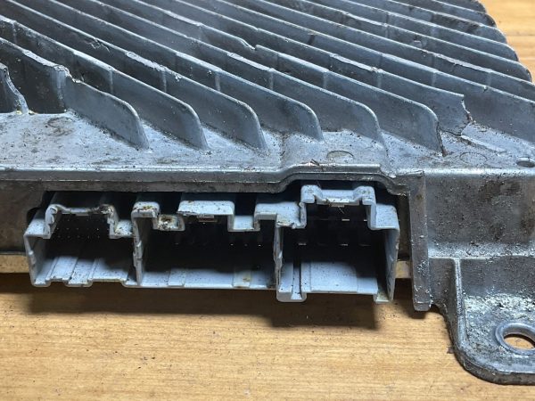 2017-2020 Buick Encore Radio Amplifier 42555409 - Image 4