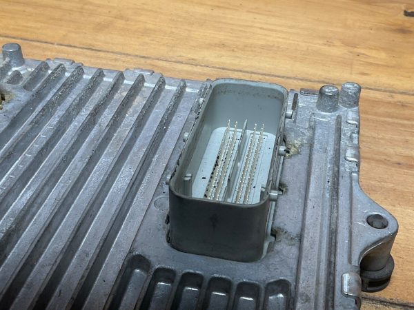 2018-19 Dodge Charger  Engine Computer  Module ECM ECU 68353057AC - Image 4