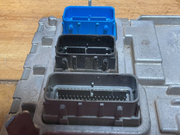 2018 Chevrolet Malibu Engine Computer Module ECM ECU OEM 12689129 - Image 3