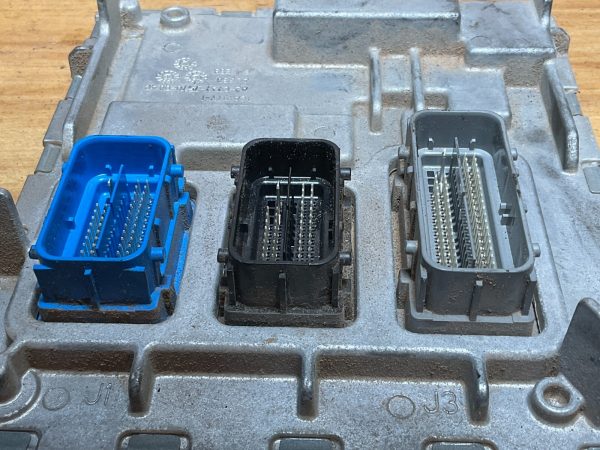 2018 Chevrolet Malibu Engine Computer Module ECM ECU OEM 12689129 - Image 4