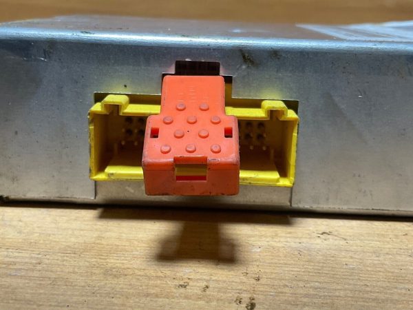 99 CHEVY SUBURBAN 4x4 SRS BAG CONTROL MODULE 16193440 - Image 4