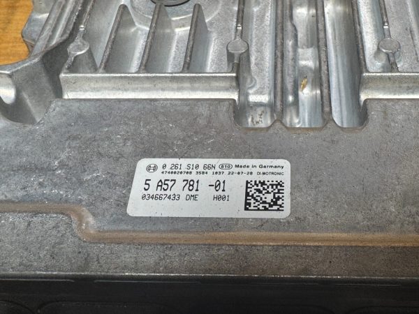 ECM Engine Computer Module PN:5A57781-01 OEM 2022 BMW 430I - Image 3