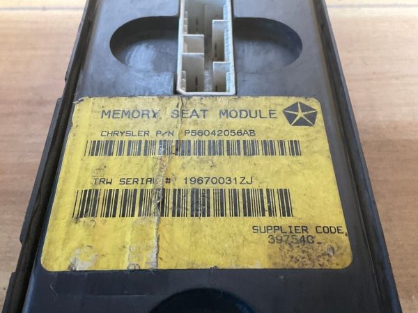 Jeep Grand Cherokee Seat module P56042056AB (1996-1999) - Image 3