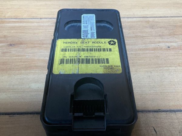 Jeep Grand Cherokee Seat module P56042056AB (1996-1999) - Image 4