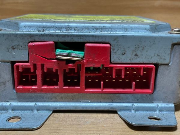Mirage Summit MR141887 Anti-lock Brake System Module - Image 4